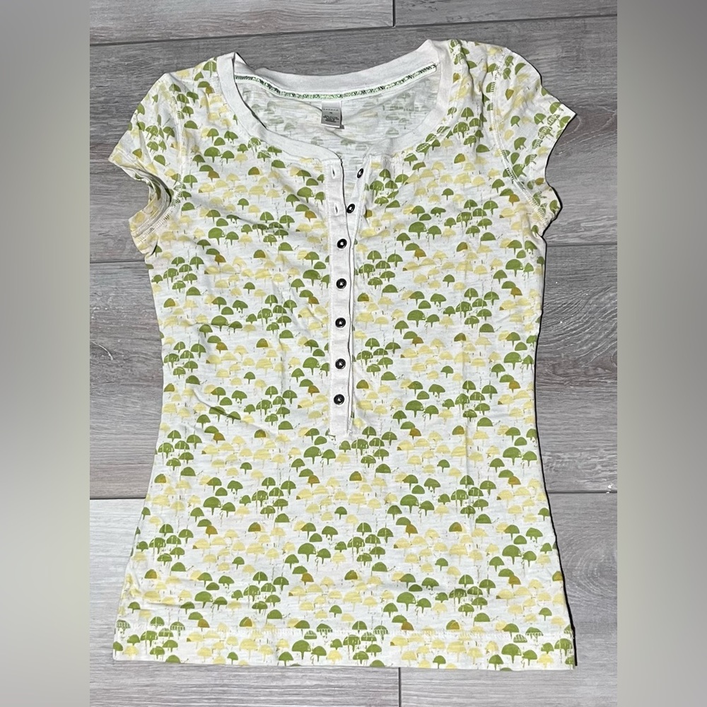 Women’s White Mushroom Scoop Neck Henley Top Size XS